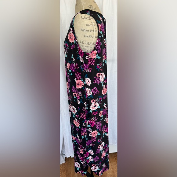 Kristin Nicole Women’s Criss Cross Sleeveless Maxi Dress in Black Floral Sz 3X - Picture 3 of 5